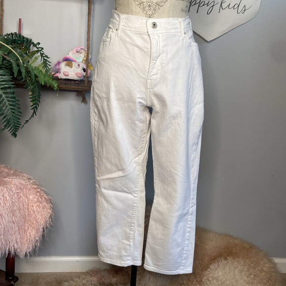 Levi’s 14 White Straight Leg Denim Jeans - Picture 7 of 10